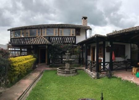 El Descanso “The Rest” Otavalo Ngoại thất bức ảnh